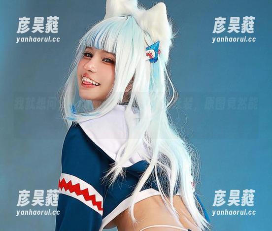 我就想问，Azami和她的宇崎花泳装，原图竟然能做得那么惹人注目？
