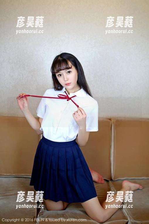 Feilin嗲囡囡-Emily尹菲 Feilin嗲囡囡 - Emily尹菲的“秘书”形象,谁说工作不能来点轻松的调调?