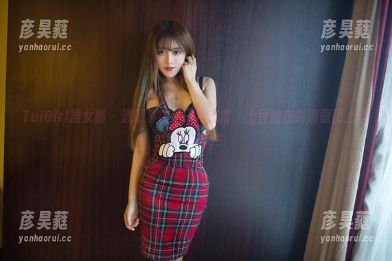 TuiGirl推女郎 - 透明其实是一种态度，土豆姐在高清原图上演绎得精彩！