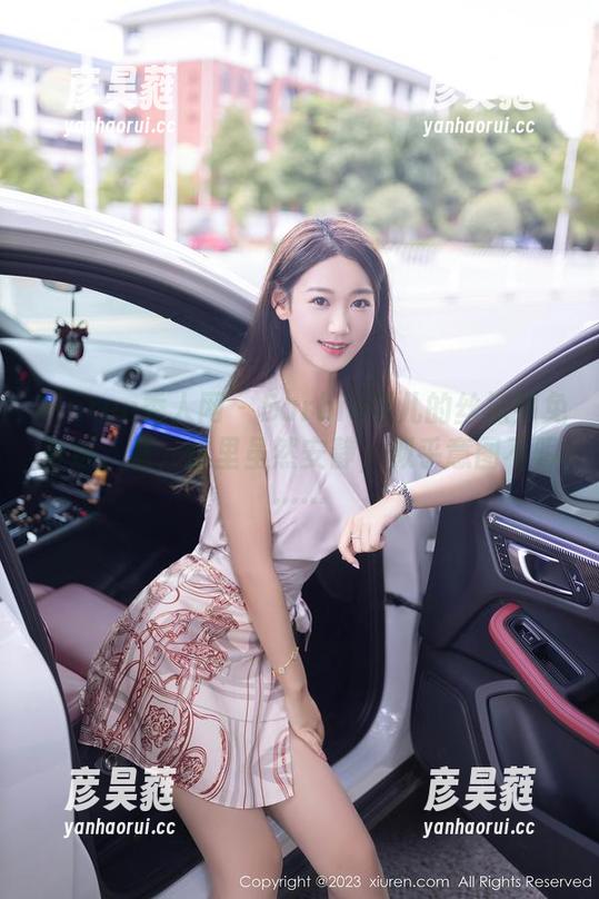 Xiuren秀人网 - Barbie可儿的丝袜照免费送，哦，这里虽然安静，似乎意图不明……