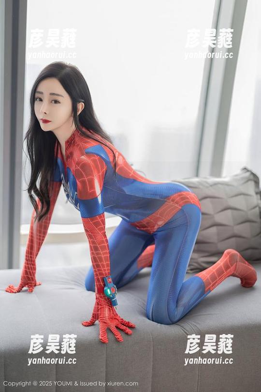 YouMi尤蜜荟-宋梓诺Bee YouMi尤蜜荟 - 短裤与宋梓诺Bee的写真,结合得如此鬼马,感觉让我透出点奇怪的兴奋。