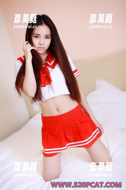 partycat轰趴猫 - 翻找图库时，偶遇陈雅漫的皮衣风采，下载后你也能变潮！