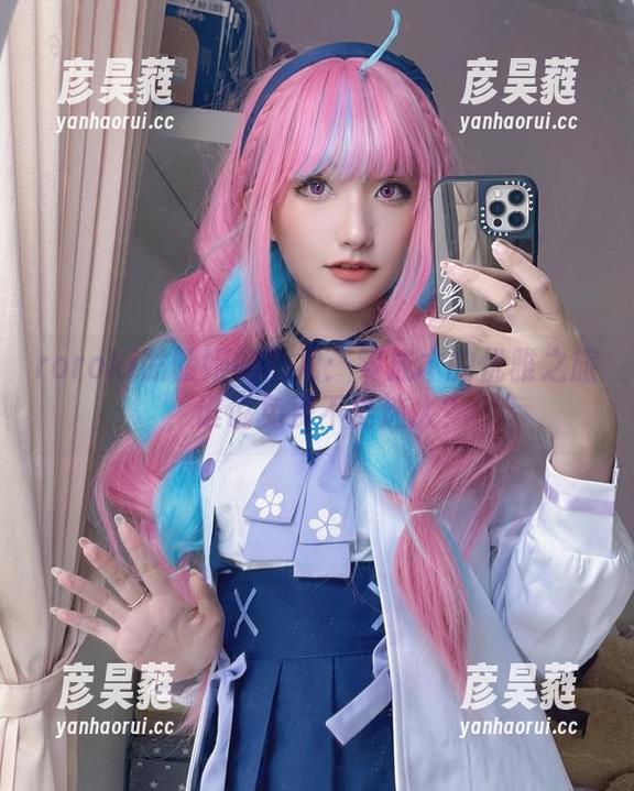 roroki骷髅姬的白裙：零成本的优雅之旅，谁说免费不能迷人？