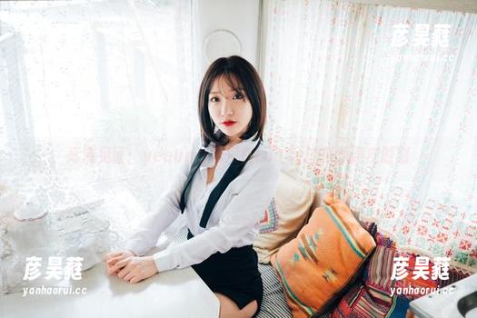 高清见证：yeeun孙乐乐在Loozy的夏季调皮时刻