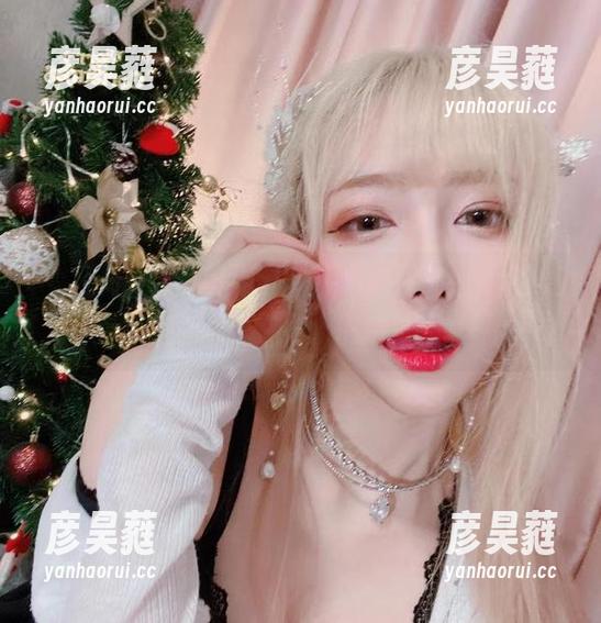 今日份的比基尼和啾小妍，不来点高清美图，这夏天算是白过！