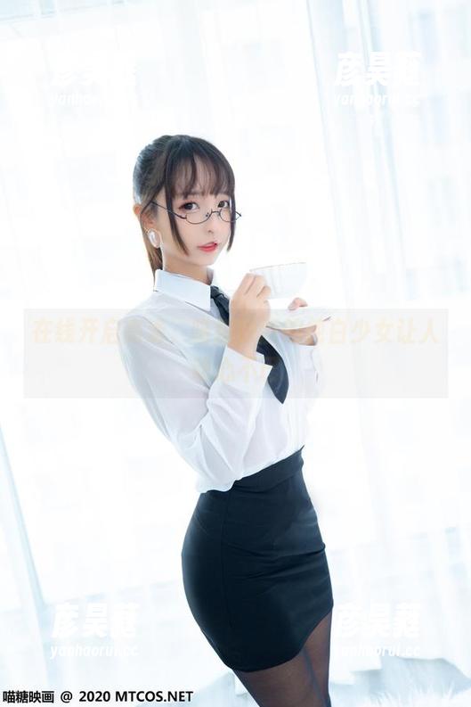 在线开启高清，喵糖映画的纯白少女让人动心不已