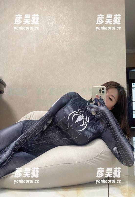 微密圈 - 看！原图中的“宛如影子”的奶宝妹纸，黑白绝配吗？
