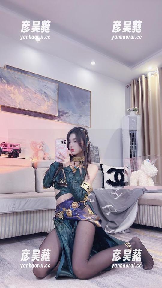 欲罢不能的小小奶瓶儿，粉色套图又温柔又撩。