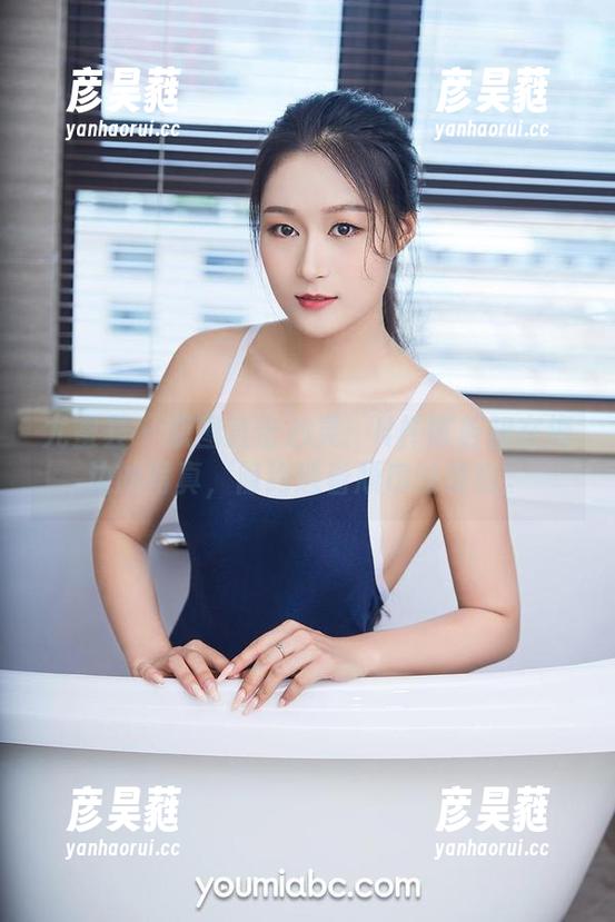 尤蜜荟-H杯陈若初 尤蜜荟 - 原图直击心灵:H杯陈若初在海边的写真,隐约透着颓废的诗意。