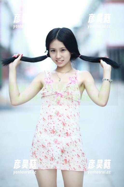 推女神 - 在刘飞儿Faye的眼里，秘书不仅是文件……还有美好宇宙的分享！