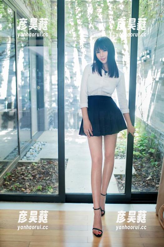推女郎 - 资源分享时间，真心希望王馨瑶的短裤写真集能够被更多人发现！