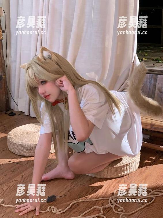 来看看是你的阿薰呀的圣诞节限定写真，貌似“意外”很多。