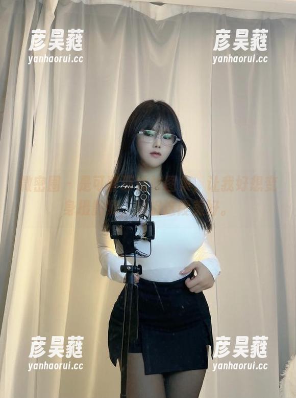 微密圈 - 是可馨耶妹妹图集，让我好想变身摄影师，捕捉这段美好。
