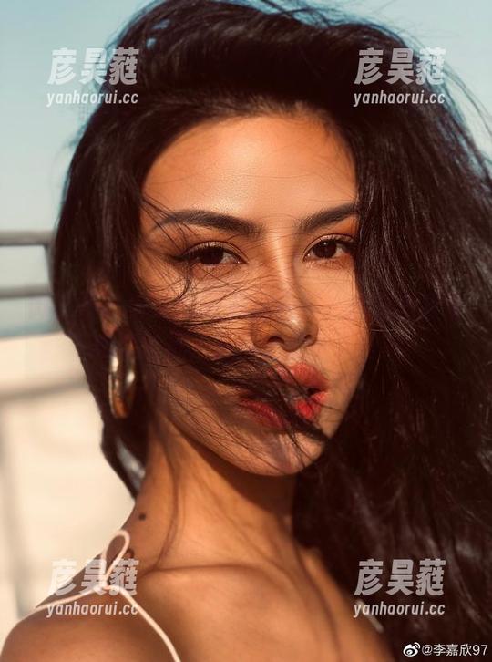 微密圈 - 李嘉欣97花嫁在线，感觉原图里暗藏玄机，是我想太多了吗？