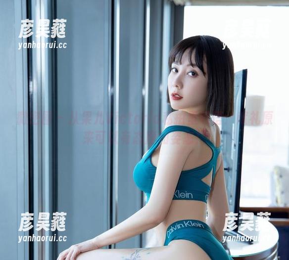 微密圈 - 从果儿Victoria私拍里领悟：献礼原来可以有态度和姿态！