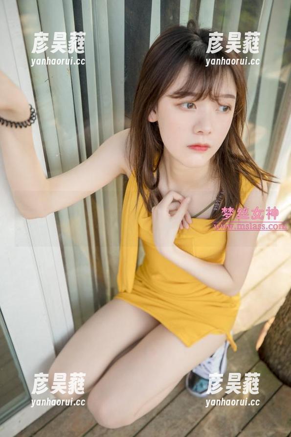 梦丝女神 - 玥玥的黑色迷人合集：看完我只想说，黑是个基础色！