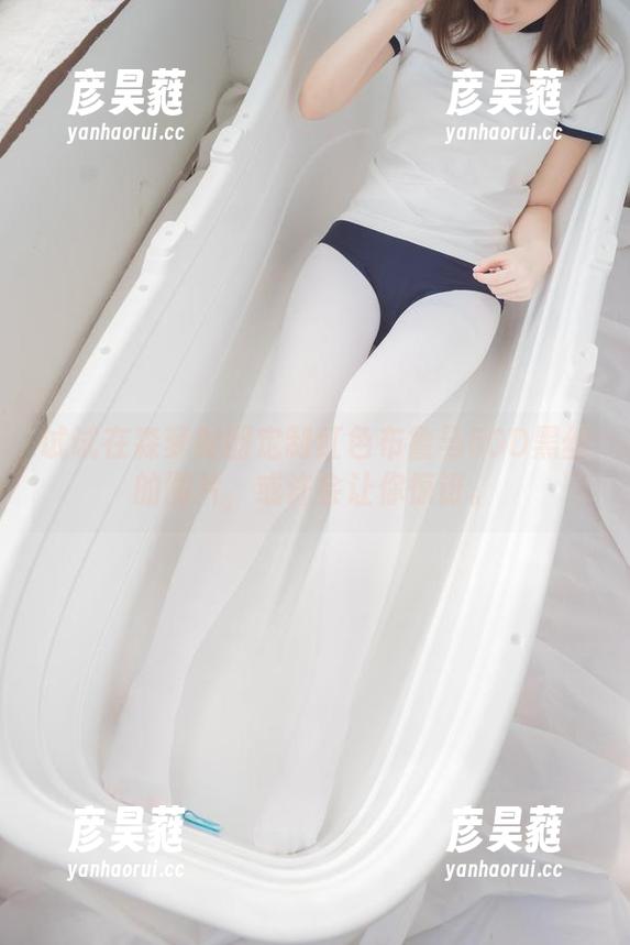 试试在森萝财团定制红色布鲁马50D黑丝的图片，或许会让你惊讶。
