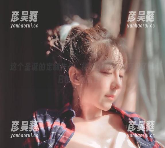 这个圣诞的定制作品，樱晚gigi让我窥见了节日的不同面貌。