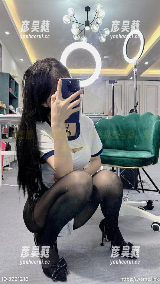微密圈 - 汤圆可甜了：粉色私拍合集，光影下的悸动