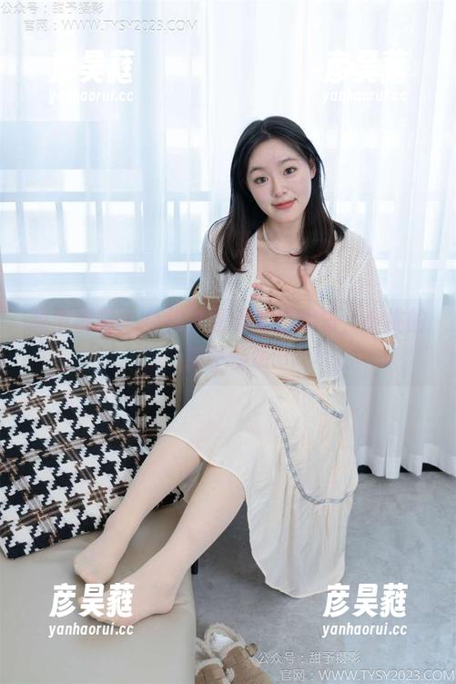 甜予摄影 - 白棉袜图册穿出欢乐，小桃的袜子传说