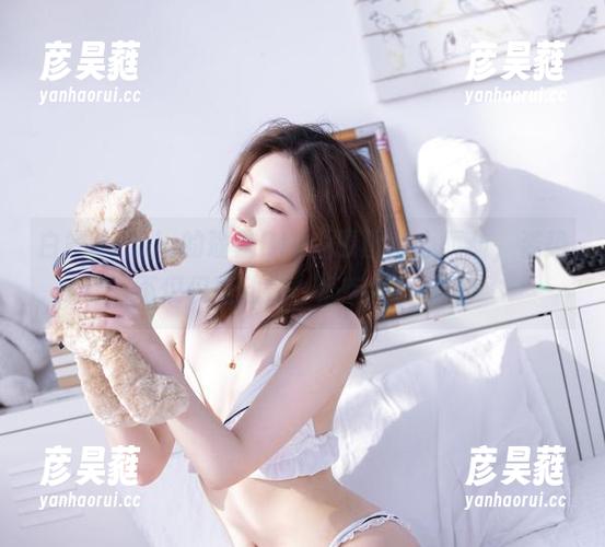 白露Bululu的瑜伽DIY：原图随心而动，姿势不仅仅是动作，还有些啥呢？
