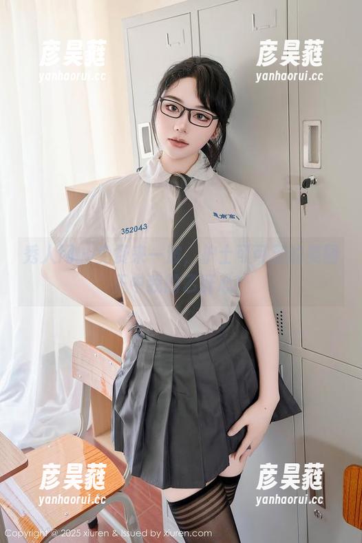 秀人网-可可芝 秀人网 - 免费来一波,护士可可芝的美图正中我的乙肝心!