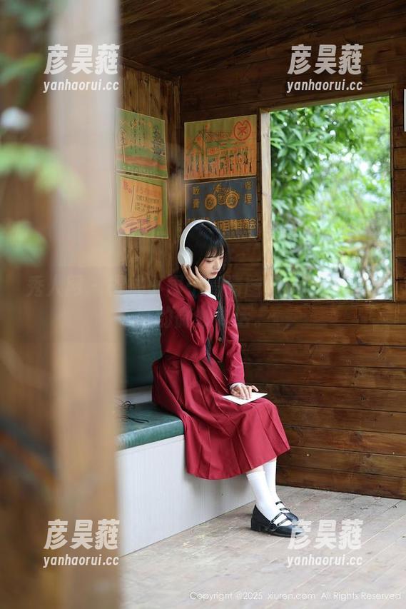 秀人网 - 樱桃小阑子高清图包——和服与她的微妙对话。