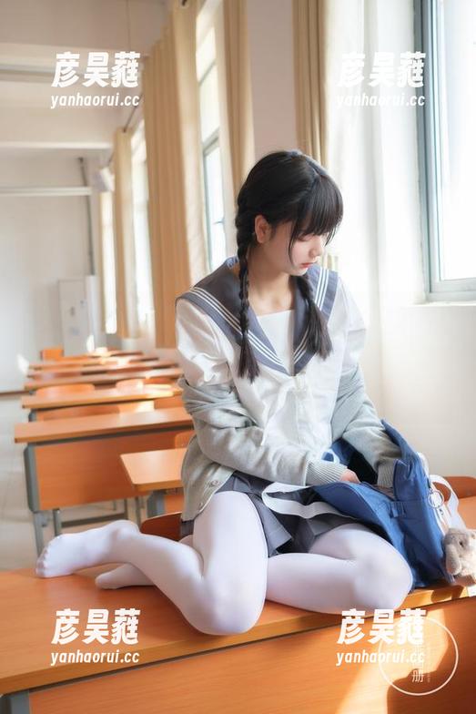 稚乖画册-夜夜 稚乖画册 - 零分的数学试卷换成“夜夜”的高清图包,“教室”里的每一帧都是灵感的泉源嘛!