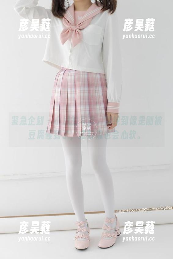 紧急企划 - 小恩的写真，清纯到像是刚被豆腐碰到了，您好像也会心软。