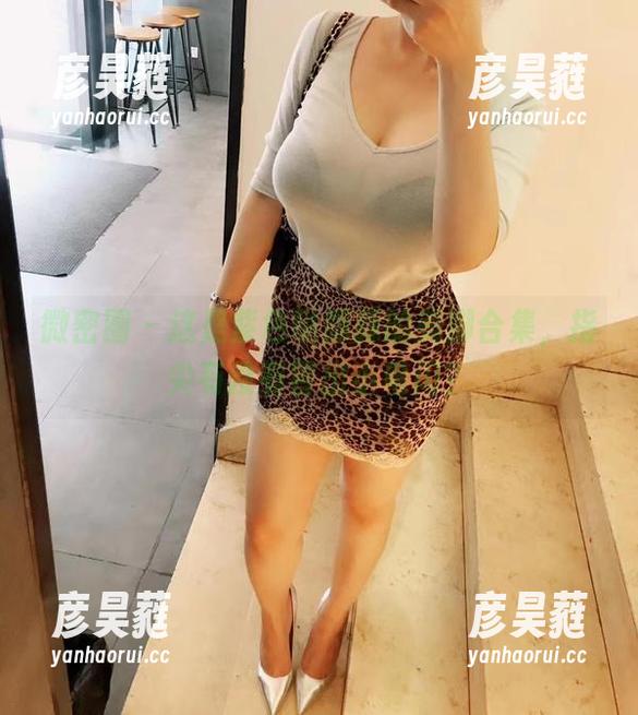 微密圈 - 这是紫色哒豚豚的美脚合集，指尖有没有冒出小电闪？