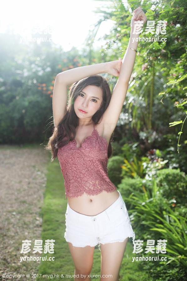 美媛馆 - 李李七七喜喜、在线秀！这套装值得你锁定美图！
