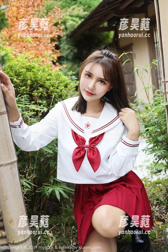 美媛馆 - 人家王馨瑶yanni的美腿，美图没加滤镜，真实到让人流口水