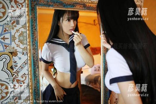 美媛馆 - 观看软软爱吃肉的黑色写真，离奇想到我买新衣的确不易，咋就没想到黑色的永恒Boss呢？