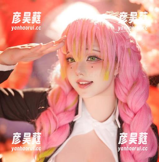 和服和cos结合，菌烨tako果真有两把刷子？