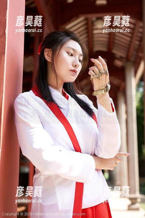 蜜桃社-李梦婷 蜜桃社 - 李梦婷的最新原图,女王范儿十足,还是你想看的那种唷。