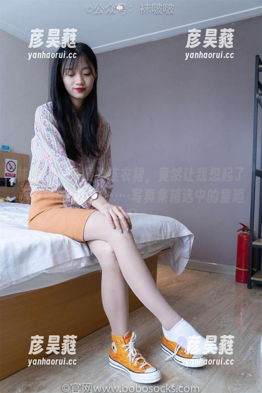 袜啵啵-熊熊 袜啵啵 - 熊熊的连衣裙,竟然让我想起了小时候的布娃娃……写真集精选中的童趣回归。