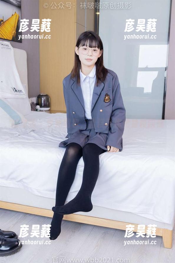 袜啵啵 - 学妹图包，雪糕带你化身校园偶像！