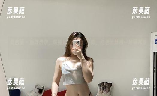 铁锤姐姐 微密圈 - 新鲜出炉,铁锤姐姐的最新写真,红色蕾丝和一堆眼花缭乱的想法